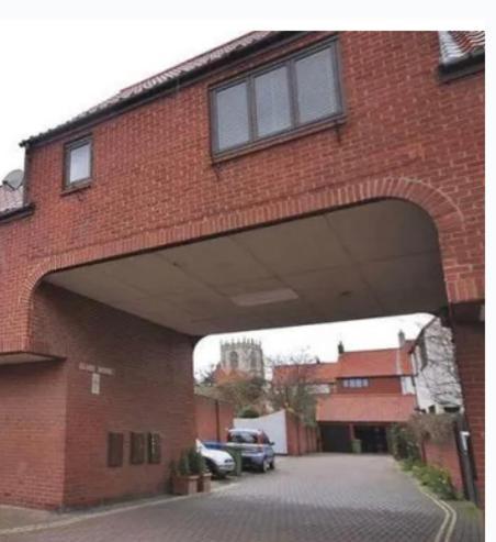 Holiday Apartment Beverley Exteriör bild